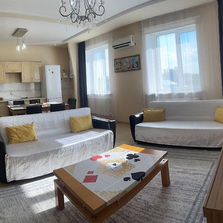 Просторная И Уютная 3Х Комнатная В Центре! Oral Exterior foto